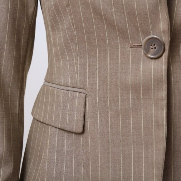 Tahari Arthur S. Levine Blazer - Picture 9 of 9